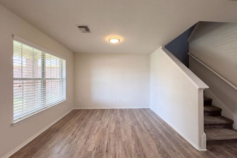 Photo 6 of 22 of 20615 Sandy Bay Ln, Katy, TX