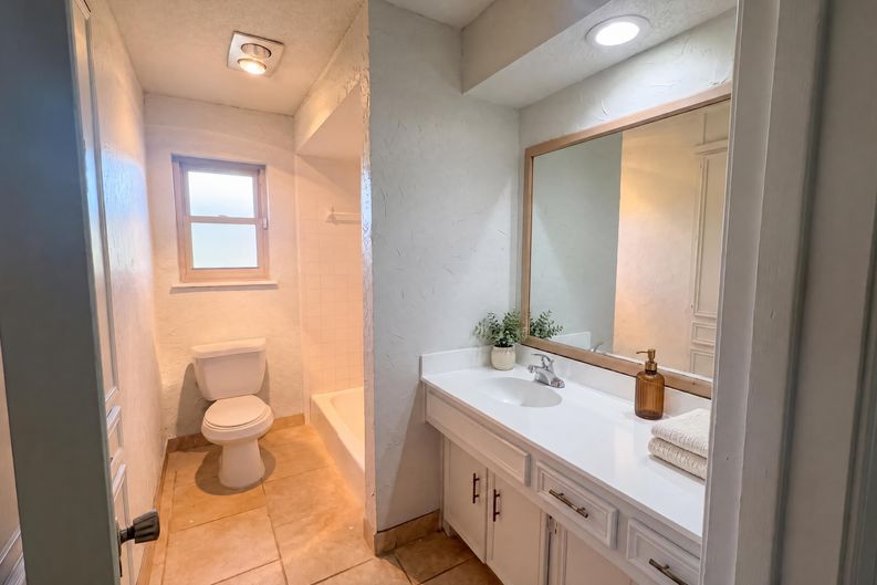 Photo 10 of 18 of 3707 110th St, Lubbock, TX
