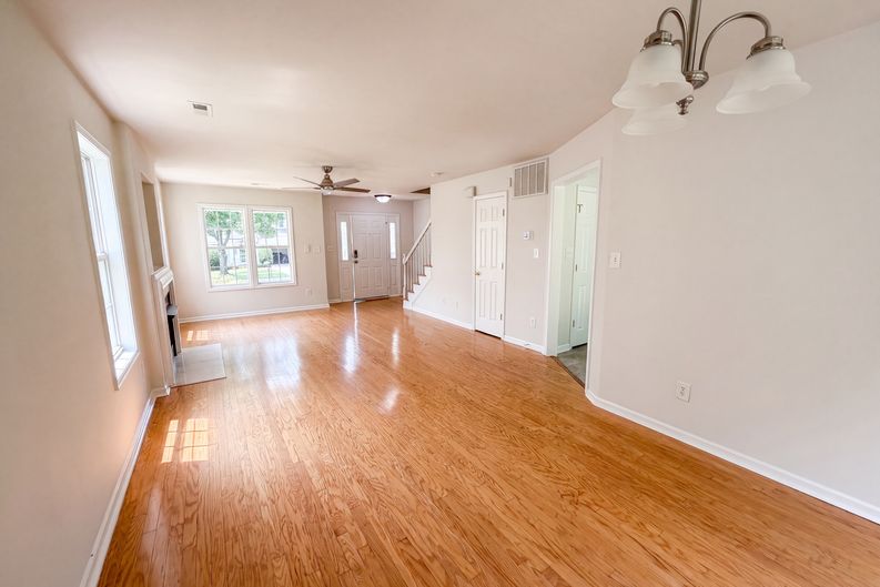 Photo 6 of 17 of 5714 Waverly Lynn Ln, Charlotte, NC