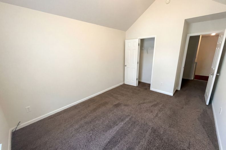 Photo 12 of 22 of 1630 Tigris Ct, Atlanta, GA