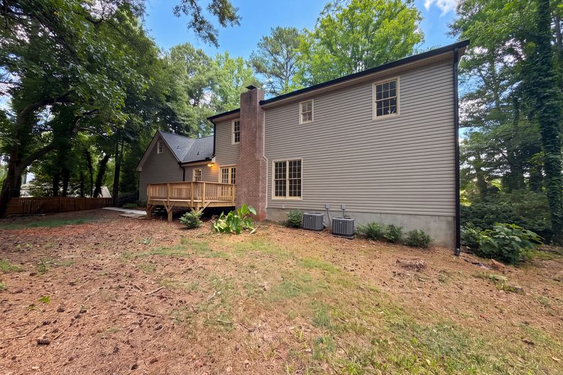 Photo 26 of 29 of 4379 Inns Brook Dr, Snellville, GA