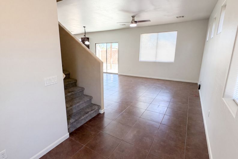 Photo 6 of 24 of 17533 W Mandalay Ln, Surprise, AZ