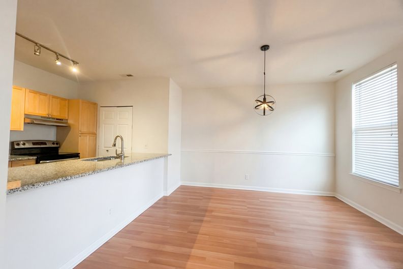 Photo 10 of 18 of 2320 Rutger St, Saint Louis, MO
