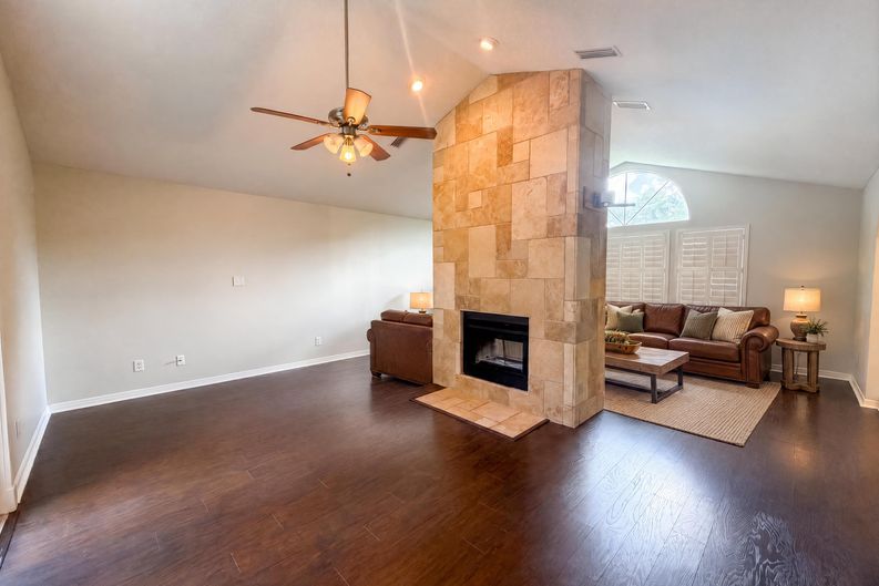 Photo 3 of 30 of 300 Sprucewood Rd, Lake Mary, FL