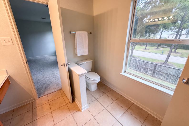 Photo 24 of 49 of 15515 Hollow Cypress Ct, Houston, TX