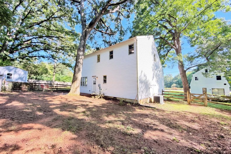 Photo 5 of 20 of 2347 Bethabara Haven Dr, Winston Salem, NC
