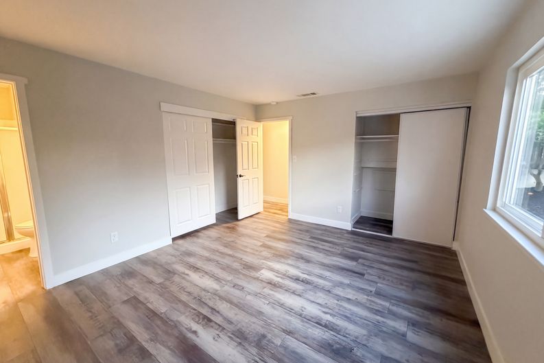 Photo 7 of 31 of 8092 Alma Mesa Way, Citrus Heights, CA