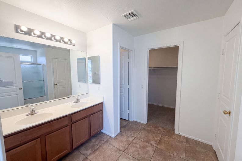 Photo 26 of 33 of 7411 W Alta Vista Rd, Laveen, AZ