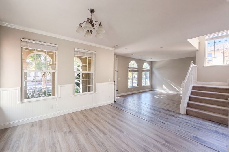 Photo 9 of 45 of 166 S Caballo St, Tracy, CA