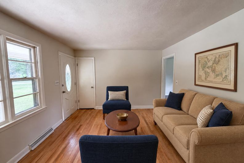 Photo 6 of 20 of 140 Joyce Dr, Winston Salem, NC