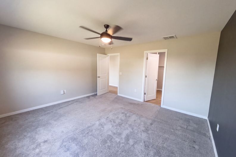 Photo 4 of 25 of 5017 Cozy Ct, Springfield, MO