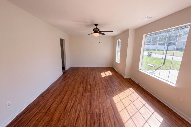 Photo 9 of 19 of 218 Stonewood Dr, West Columbia, SC