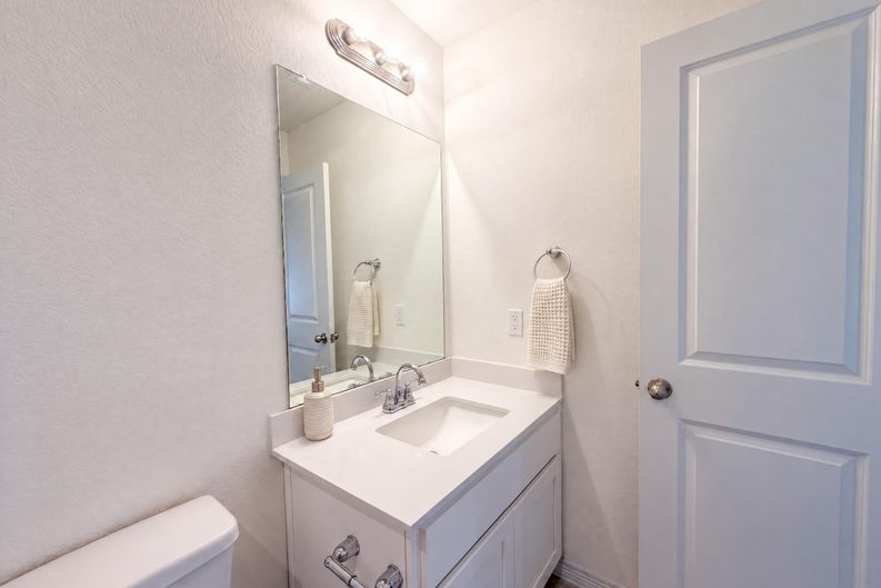 Photo 17 of 24 of 4437 Shady Hill Ln, Pflugerville, TX