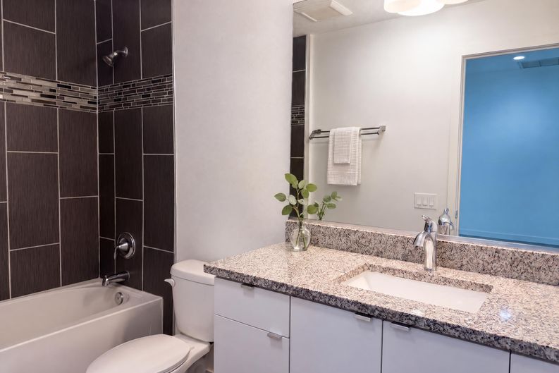 Photo 14 of 22 of 2840 S Shade Ave, Sarasota, FL