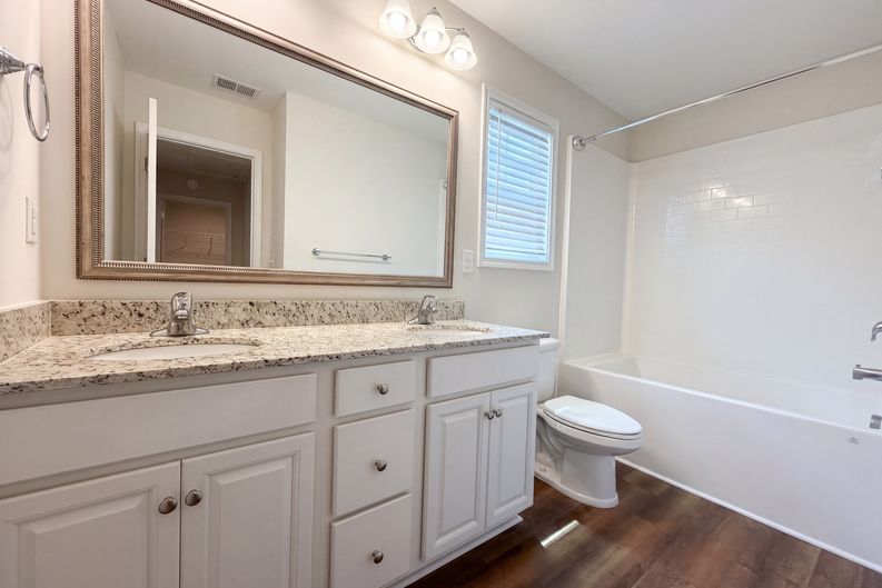 Photo 6 of 22 of 164 Highland Park Ct, Easley, SC