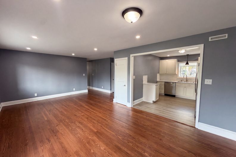 Photo 6 of 17 of 410 Pekoe Ave, Durham, NC