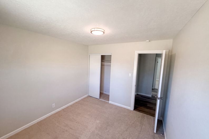 Photo 12 of 19 of 1374 El Nita Ln, Hemet, CA