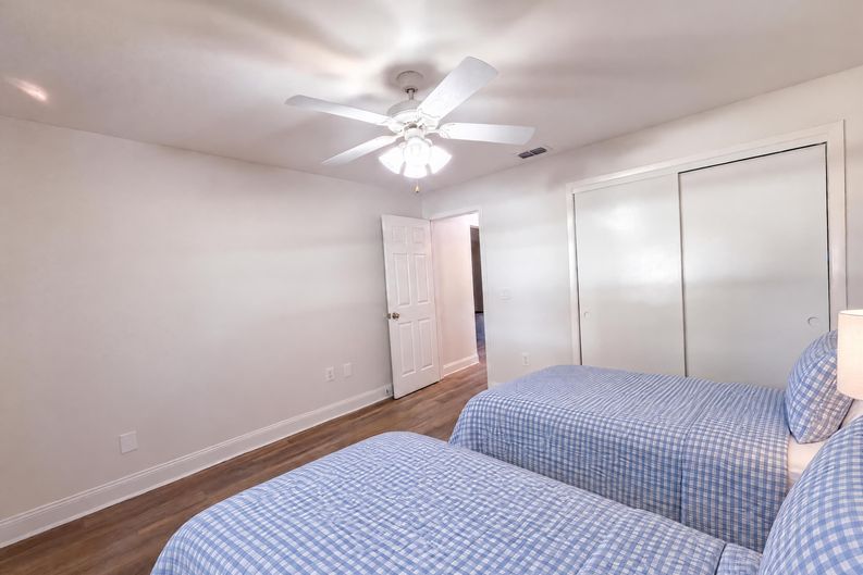 Photo 15 of 21 of 1711 Avant St, Valrico, FL