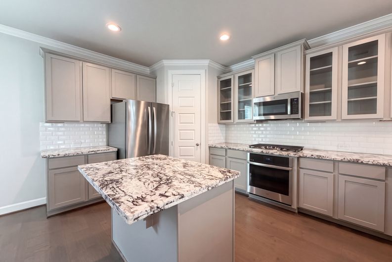 Photo 7 of 23 of 10707 Centre Forest Dr, Houston, TX