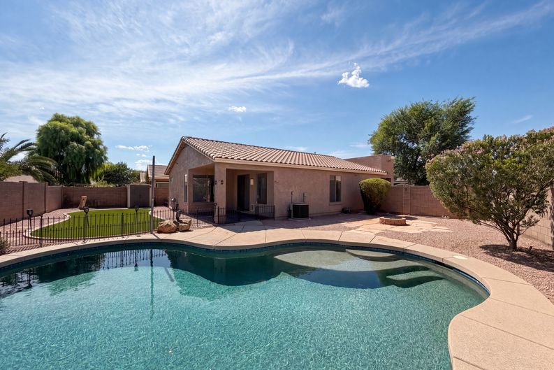 Photo 5 of 19 of 3421 E Dennisport Ave, Gilbert, AZ