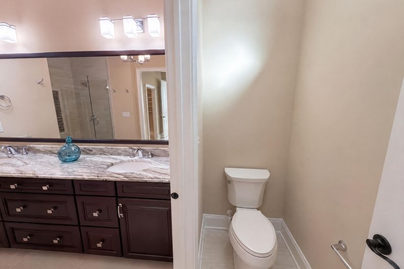 Photo 17 of 34 of 14629 Glen Valley Ct, Charlotte, NC