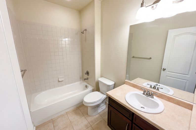 Photo 24 of 29 of 6334 N Ensenada Ct, Aurora, CO
