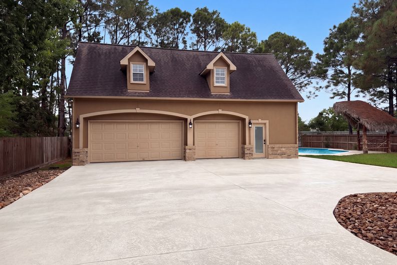 Photo 15 of 69 of 1005 Lewis Dr, Kemah, TX