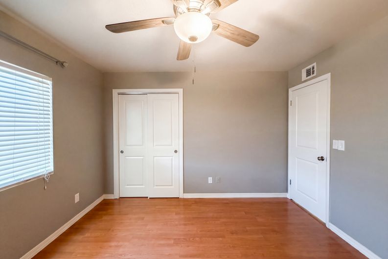 Photo 10 of 22 of 3028 E Marilyn Rd, Phoenix, AZ