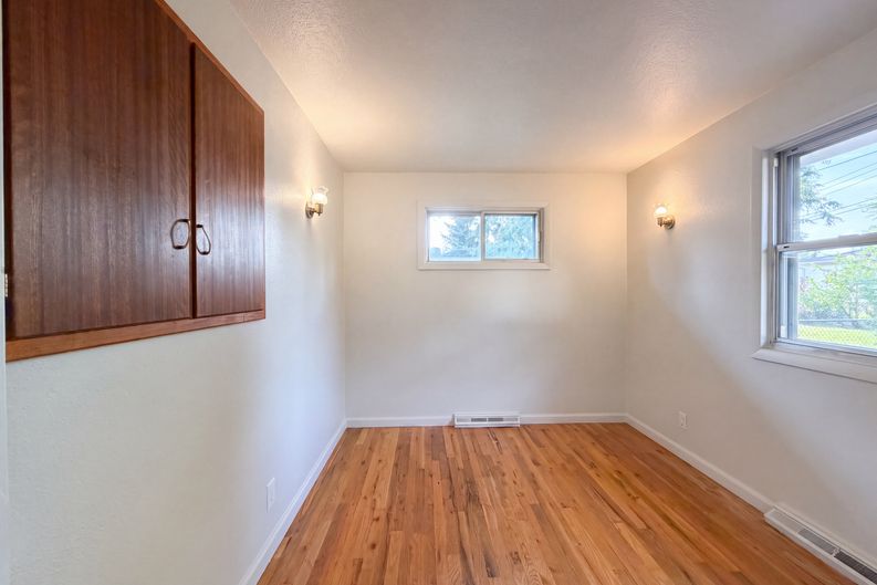 Photo 6 of 43 of 1535 W 15th St, Loveland, CO