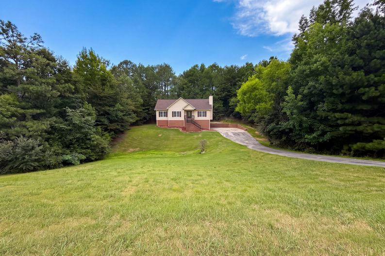 Photo 19 of 22 of 100 Miranda Rd, Warrior, AL