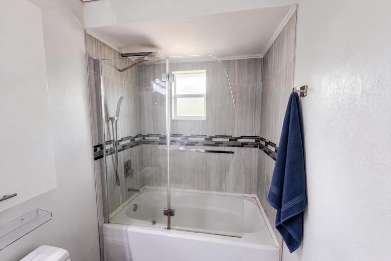 Photo 12 of 17 of 976 Liskeard Ave, Orange City, FL