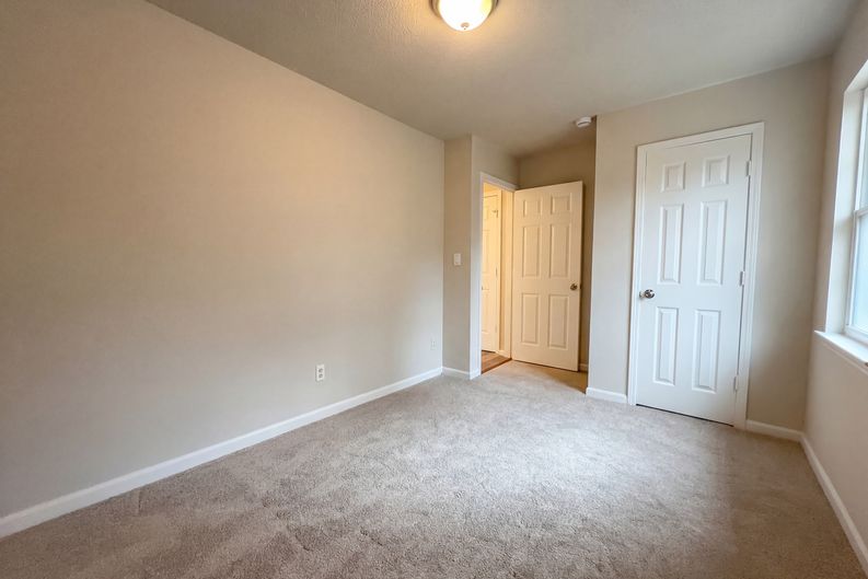 Photo 16 of 18 of 225 Ash Cir, Trussville, AL