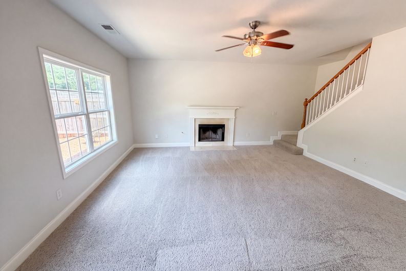 Photo 8 of 23 of 212 Summergate Ln, Villa Rica, GA