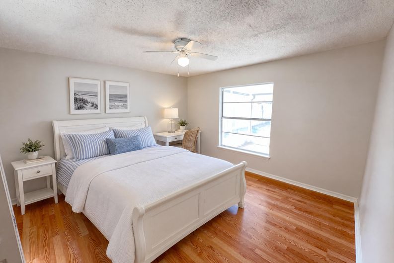 Photo 4 of 21 of 9814 Dean Cove Ln, Orlando, FL
