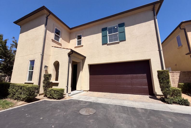 Photo 24 of 31 of 21981 Propello Dr, Santa Clarita, CA