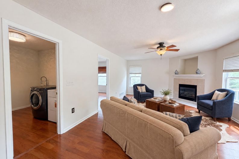 Photo 3 of 51 of 7966 Lazelle Woods Dr, Westerville, OH