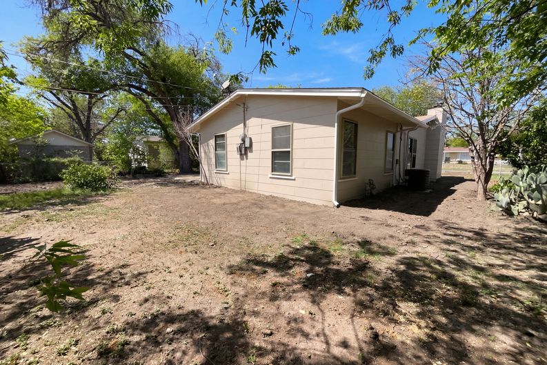 Photo 5 of 14 of 354 Saipan Pl, San Antonio, TX