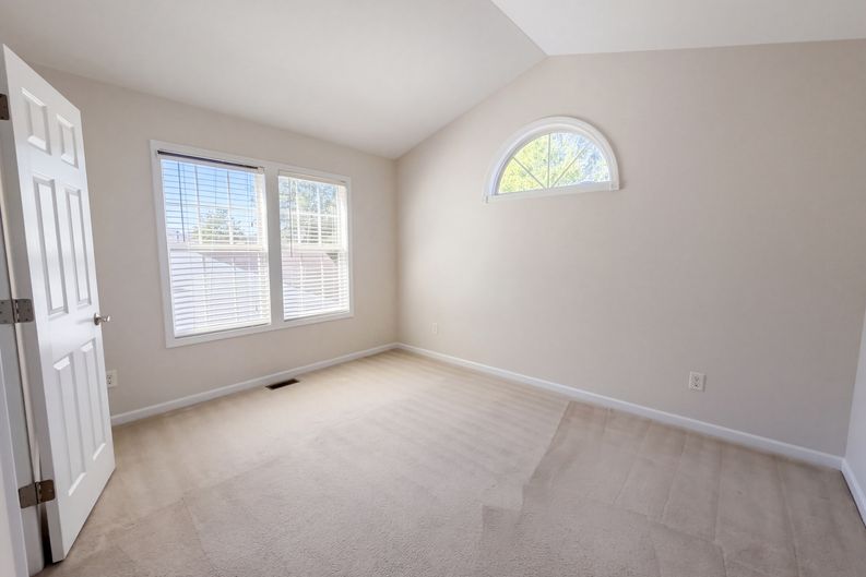 Photo 10 of 22 of 10526 Glory Meadow Ct, Charlotte, NC