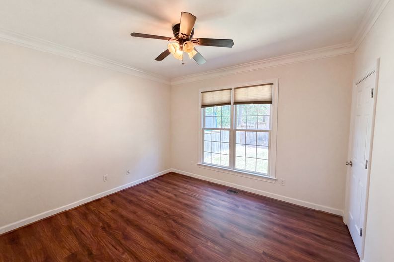 Photo 11 of 26 of 6312 Ridgemount St, Wake Forest, NC