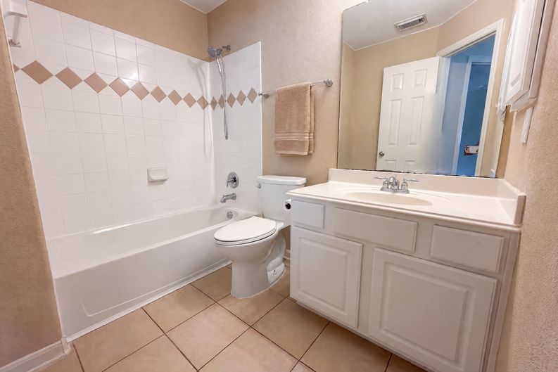 Photo 21 of 29 of 7002 Crockett Ridge Dr, Richmond, TX