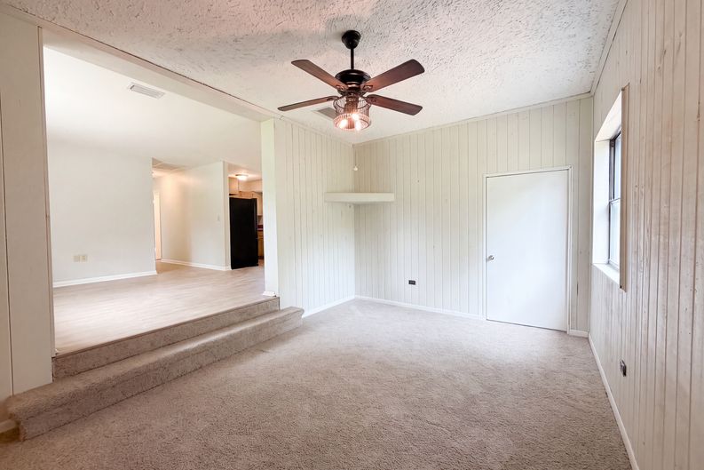 Photo 9 of 22 of 2630 SE 8th Ave, Ocala, FL