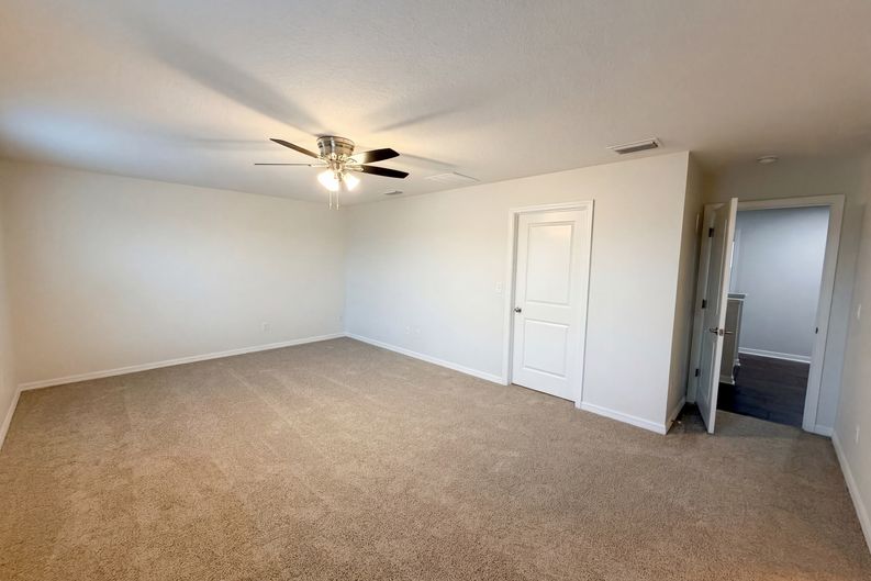 Photo 23 of 34 of 35687 Hillbrook Ave, Zephyrhills, FL