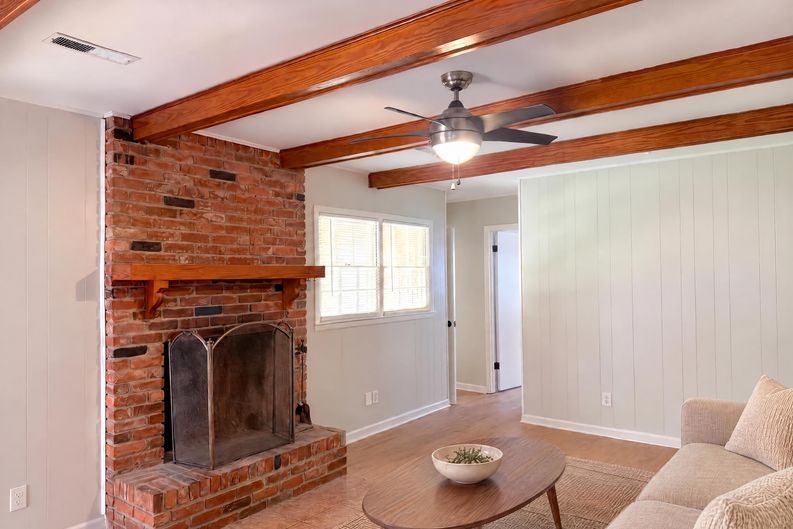 Photo 9 of 26 of 1210 Arbor Ave SW, Decatur, AL