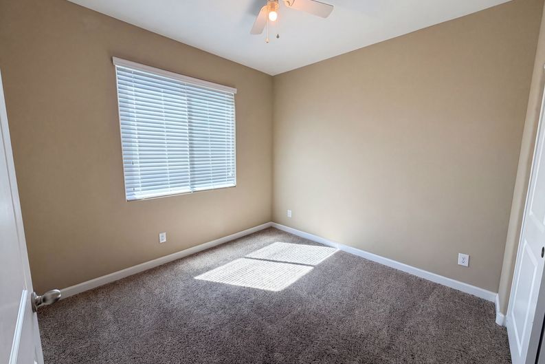 Photo 4 of 28 of 2425 S 235th Dr, Buckeye, AZ