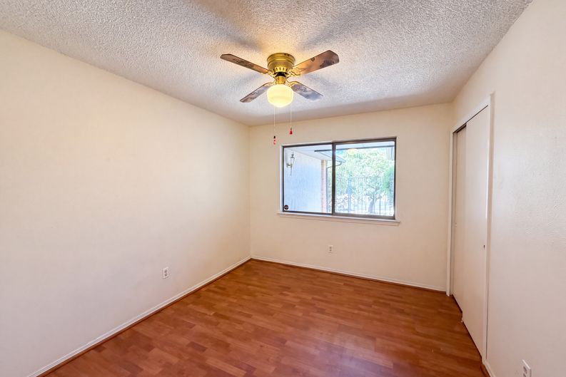 Photo 12 of 22 of 6908 Welton Dr NE, Albuquerque, NM