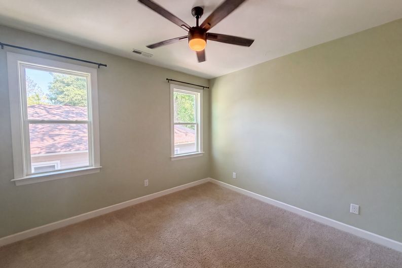 Photo 10 of 18 of 1010 Holloway St, Durham, NC