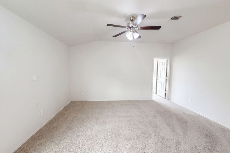 Photo 10 of 19 of 6623 Ambrose Cir, Temple, TX
