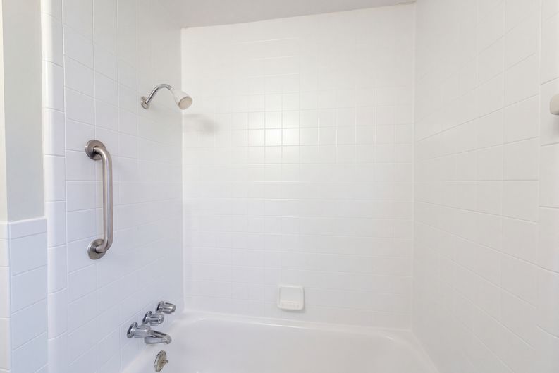 Photo 12 of 17 of 1609 Old Daytona Rd, Deland, FL