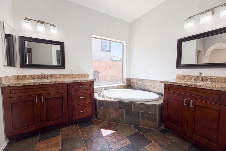 Photo 14 of 21 of 11422 E Dartmouth St, Mesa, AZ