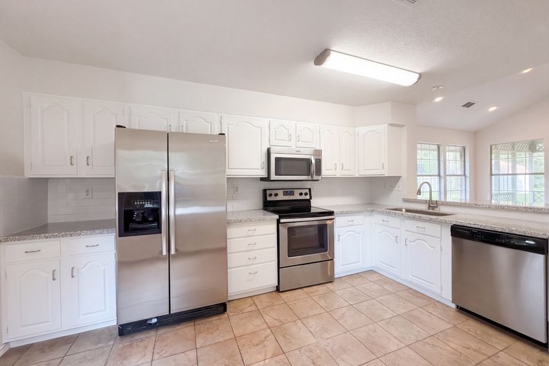Photo 6 of 19 of 1119 Coe Rd, Pinehurst, TX